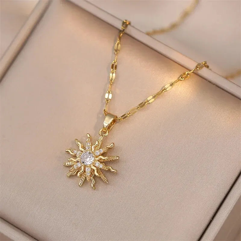 FloraSpin Necklace