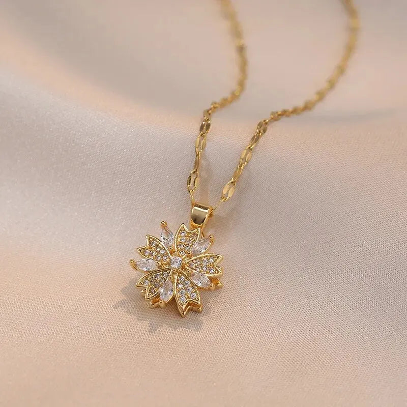 FloraSpin Necklace