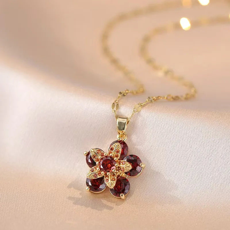 FloraSpin Necklace